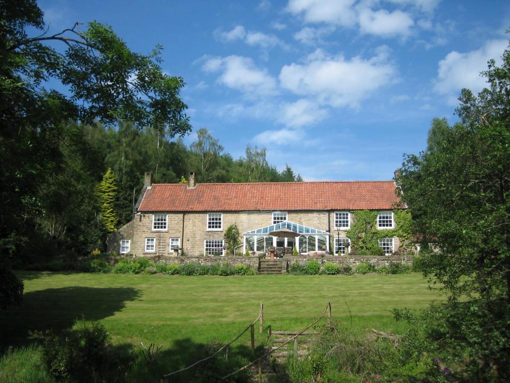 High Dalby House & Cottages Levisham Extérieur photo